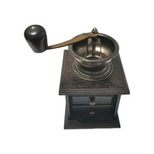 Antico macinacaffè con