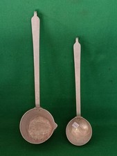 COPPIA VECCHI MESTOLI MESTOLO VECCHIO ALLUMINIO UTENSILE CUCINA VINTAGE. CX41