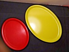 PIATTI-VASSOI N^ 2 OVALI PLASTICA DURA E RESISTENTE COLORATI TINTA UNITA (s10)