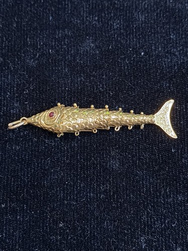 Ciondolo pesce flessibile