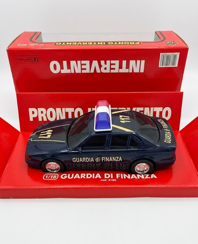 Auto guardia finanza - di,