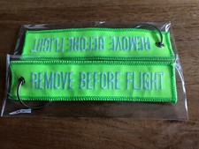 Portachiavi ricamato RIMUOVI PRIMA DEL VOLO