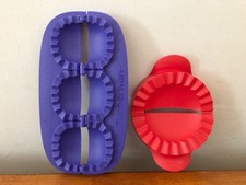 TUPPERWARE PIE PRESS/EMPANADA