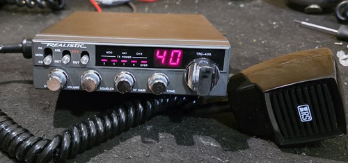 Radio realistic 435 - realistic,