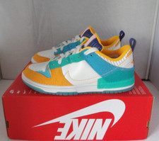 Scarpe in pelle nuove senza