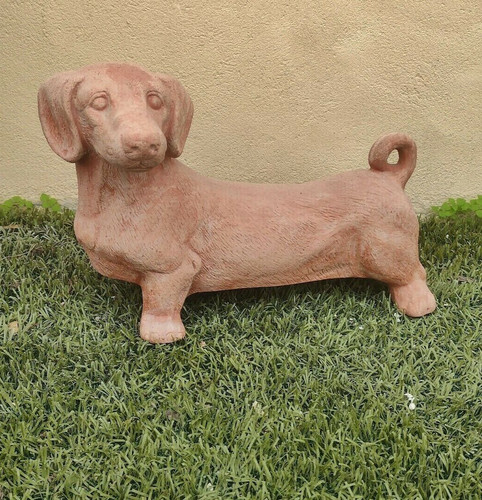 Bassotto cane statuina