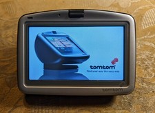 TOM TOM MODELLO GO COMPLETO DI CARICABATTERIE E BORSELLO –FUNZIONANTE (ELE_2106)