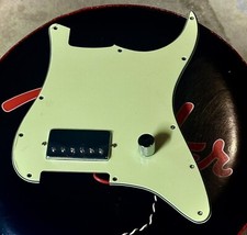 Parafango Humbucker Cromato Ferita Personalizzato USA Spec Elettronica Caricato Strat Pickguard