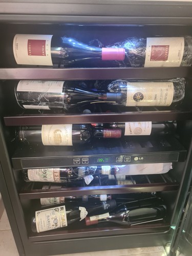 Vino pregiato sassicaia - pregiato,,