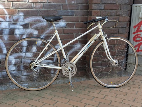 Bicicletta donna sportiva