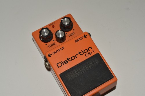 Boss distorsore vintage - ds-1,