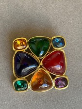 Broche Vintage CHANEL 26 Rare