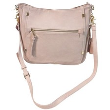 Piper Noble Fergie in blush