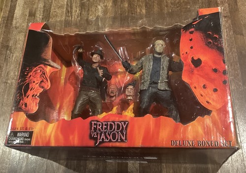 Figurine neca freddy - freddy, vs