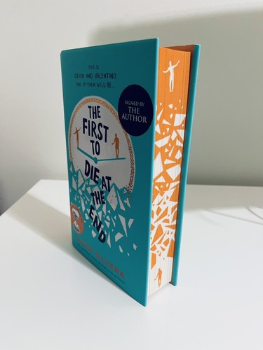 Waterstones signed the first - waterstones,