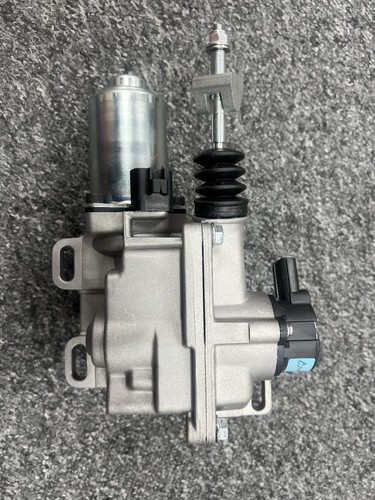 Montaggio attuatore frizione - montaggio,
