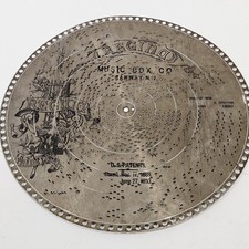 Regina Music Box 15 1/2 15,5