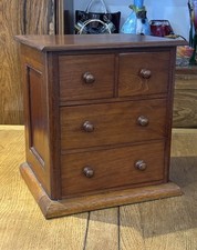 Cassettiera portagioie da tavolo in mogano