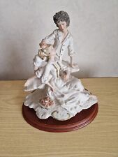 Statua In Porcellana