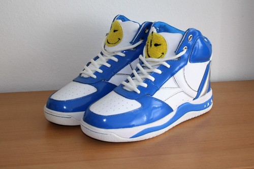 Rara sneaker cupcake yums - sneaker,