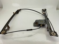 128001181B FRONT LEFT WINDOW