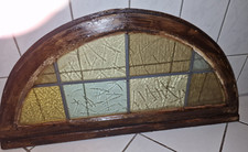 vecchia finestra in legno con