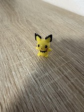 Pikachu Pokémon mini figure