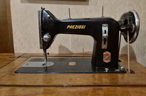 Macchina cucire vintage - da,