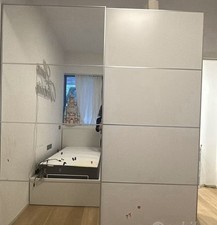 Armadio a due ante scorrevoli