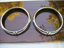Coppia cornice faro anteriore