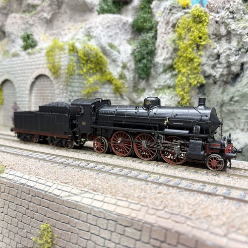 Locomotive vapeur 685 086 - à,