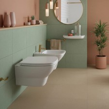 Sanitari sospesi senza brida