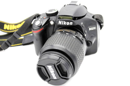 Nikon d3200 con obiettivo - 📸,