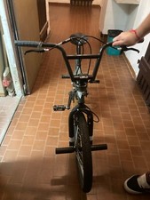 BMX Marca FRW, modello Queen (verde militare e nera)
