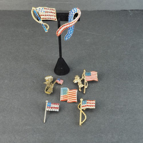 Lotto spille patriottiche