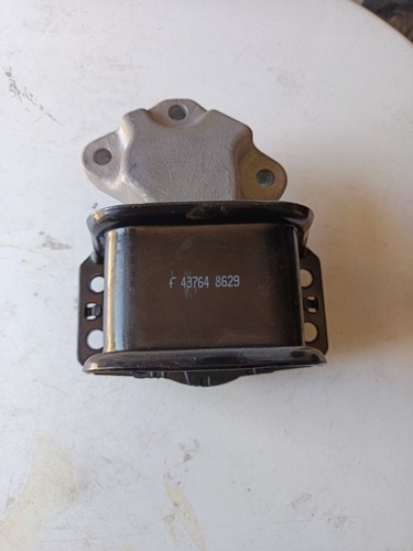 Supporto motore lato destro - lato,