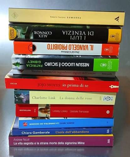 Libro stock romanzi - stock,