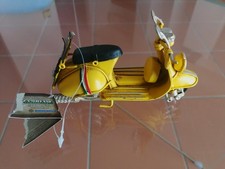 Modellino vespa in metallo