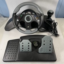 Volante e pedali da corsa Mad