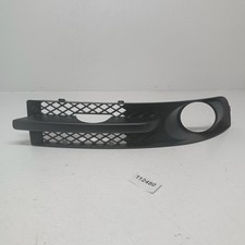 GRIGLIA DESTRA PARAURTI