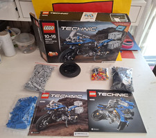 Lego Technic 42063 "BMW R 1200 GS Adventure" usato