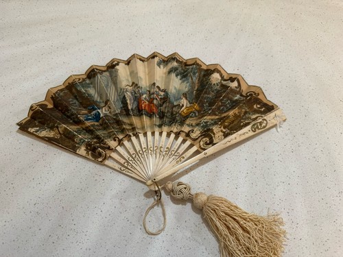 Antico ventaglio francese - , a