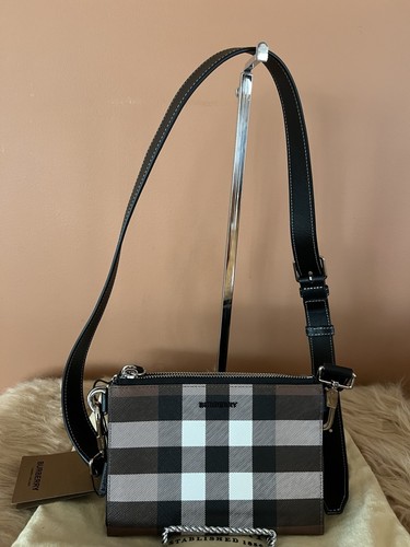 Burberry benji pouch giant - burberry,