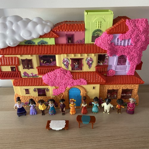 Encanto magical casa - magical, madrigal