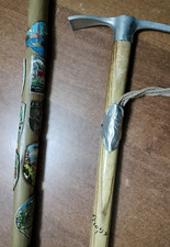 R2 Lotto Piccozza e Vecchio Bastone Alpino con Scudetti