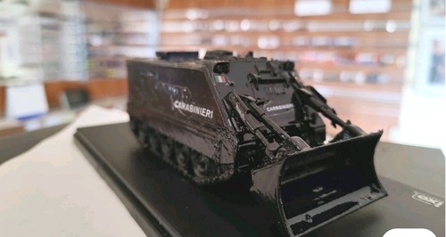 Arma carabinieri m113 - 1/43,