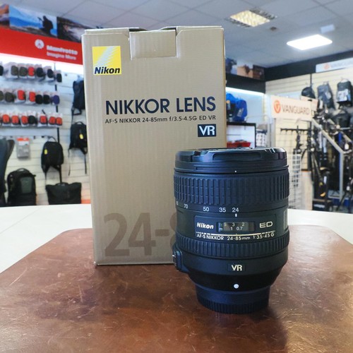 Nikon 85mm 5 - f3.5-4.5, g