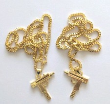 2 X Collana con ciondolo