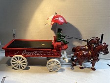 Carro vintage in ghisa Coca