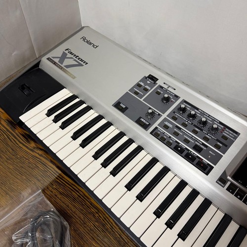 Roland fantom - roland, fantom-x7